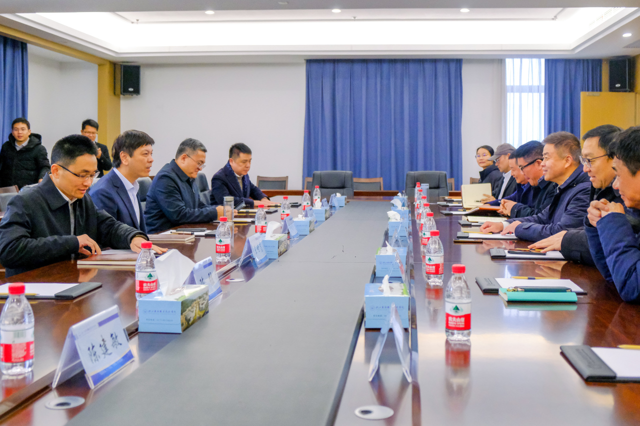瓯海区领导与浙江安防职业技术学院对接工作